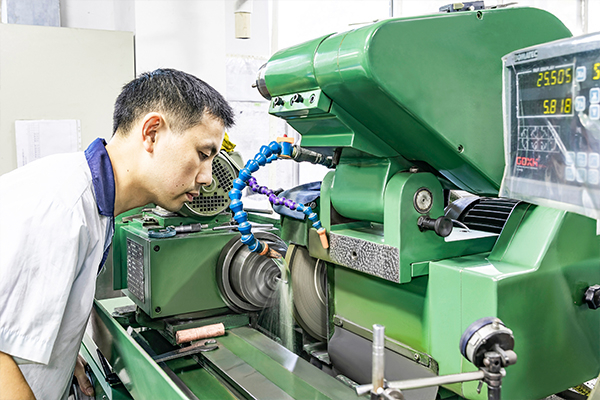 CNC, Lathes & Grinding